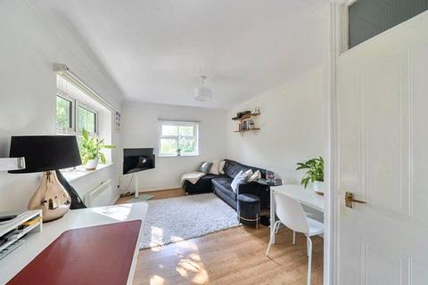 1 bedroom flat for sale, Chelveston Crescent, Southampton, Hampshire, SO16