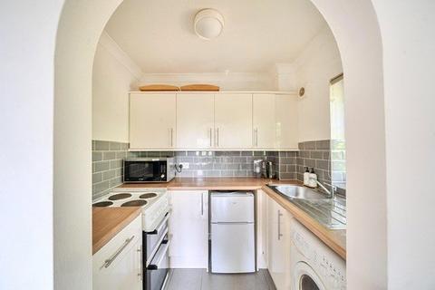 1 bedroom flat for sale, Chelveston Crescent, Southampton, Hampshire, SO16
