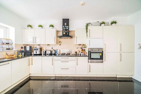 undefined, Worton Road, Isleworth TW7