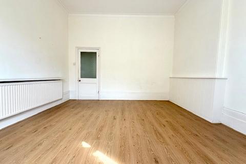 undefined, Clarendon Road, London, E18