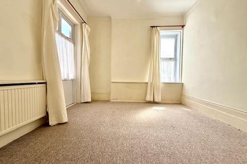 undefined, Clarendon Road, London, E18
