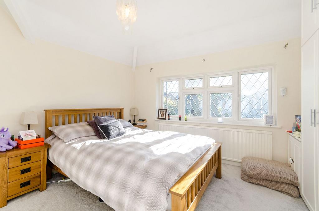 House in New Malden - View 5