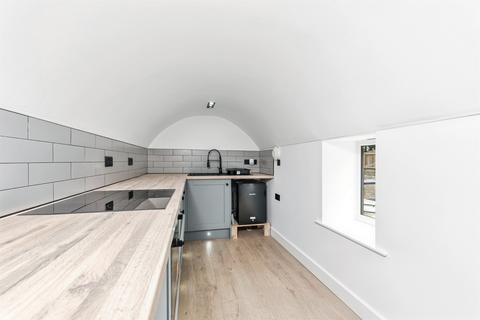 2 bedroom terraced house for sale, Thomas Street, BRIGHOUSE