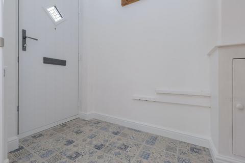 2 bedroom flat to rent, Holbrook Road, Leicester, LE2
