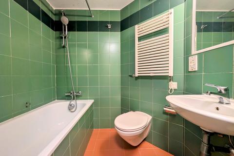 undefined, Melrose Apartments, Manchester, M13