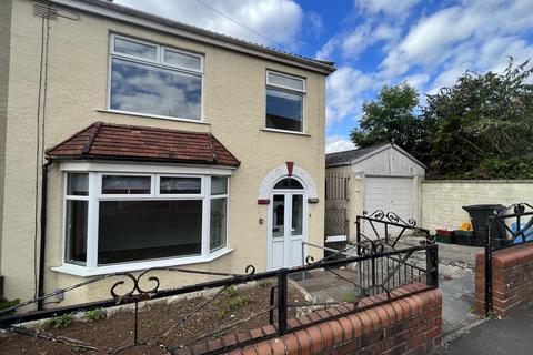 3 bedroom house to rent, Oakland Road, St. George, BRISTOL