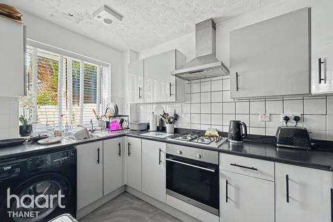 2 bedroom terraced house for sale, Roseacre Court, Margate