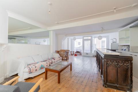3 bedroom flat to rent, Bethel Street, Norwich