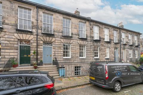 3 bedroom terraced house to rent, Malta Terrace, Edinburgh, EH4