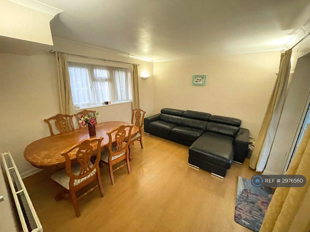 House in London - View 3