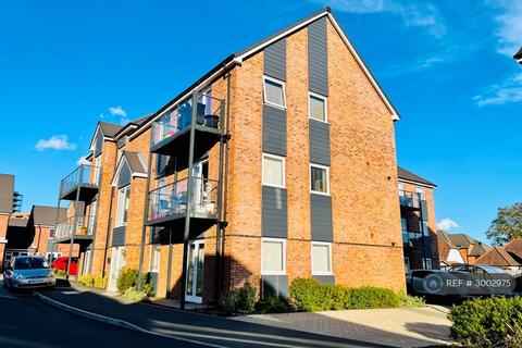 2 bedroom flat to rent, Cadet Drive, Shirley, Solihull, B90