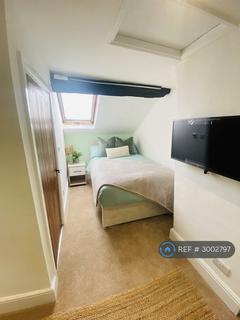 1 bedroom in a house share to rent, High Street, Lutterworth, LE17