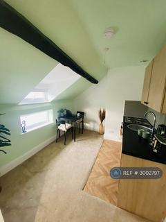 1 bedroom in a house share to rent, High Street, Lutterworth, LE17