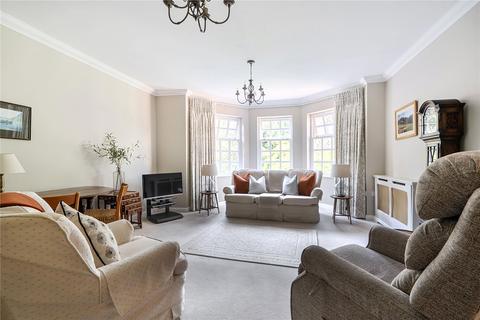 2 bedroom retirement property for sale, Ravens Court, Castle Village, Berkhamsted, Hertfordshire, HP4