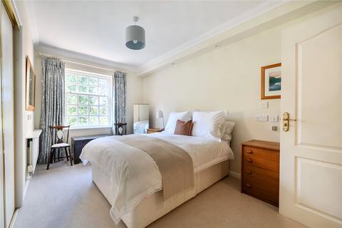 2 bedroom retirement property for sale, Ravens Court, Castle Village, Berkhamsted, Hertfordshire, HP4