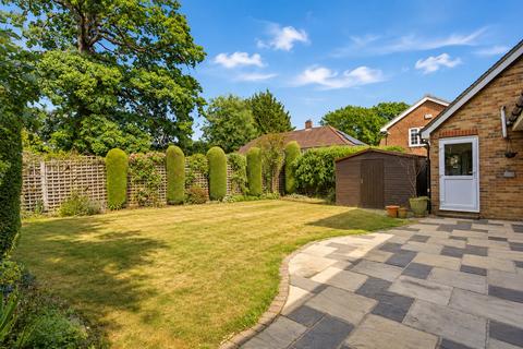4 bedroom detached house for sale, Jays Close, St. Albans AL2