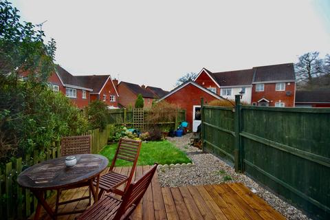 2 bedroom terraced house to rent, Cleobury Close, Redditch, B97