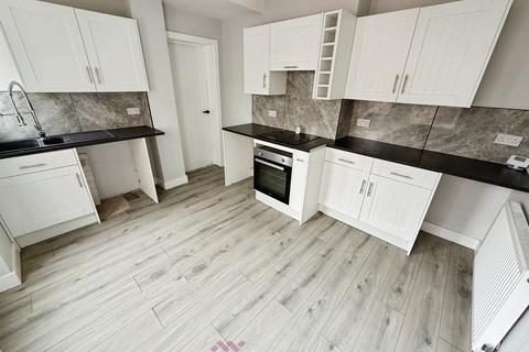 3 bedroom terraced house for sale, Paxton Avenue, Doncaster DN6