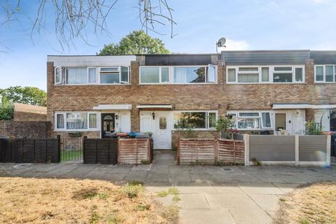 3 bedroom terraced house for sale, Ruthven Close, Bletchley, Milton Keynes, Buckinghamshire, MK2