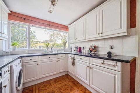 3 bedroom terraced house for sale, Ruthven Close, Bletchley, Milton Keynes, Buckinghamshire, MK2