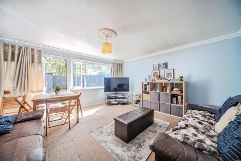 3 bedroom terraced house for sale, Ruthven Close, Bletchley, Milton Keynes, Buckinghamshire, MK2