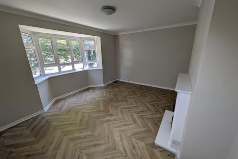 1 bedroom flat for sale, Upper Elmers End Road, Elmers End, Beckenham