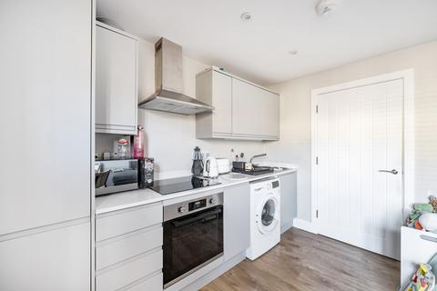 undefined, Greenaways, Stroud GL5