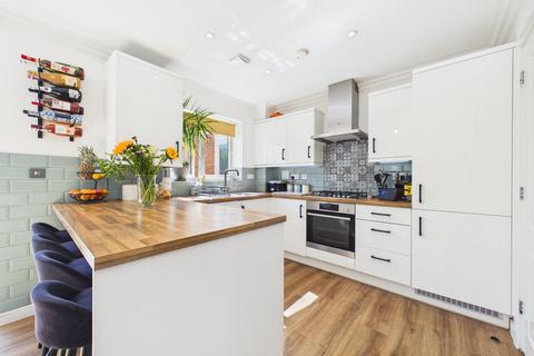 3 bedroom detached house for sale, Yeomans Lane, Camberley GU17