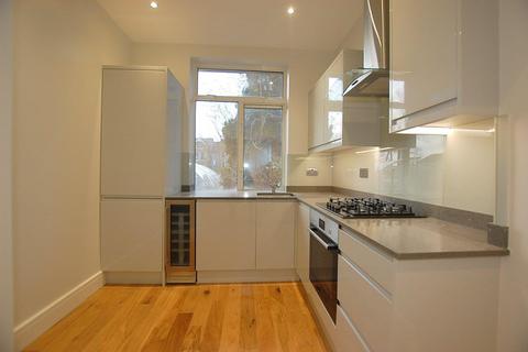 2 bedroom apartment to rent, Flat 2, Eastgate House