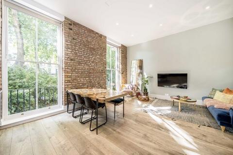 1 bedroom flat to rent, Porchester Square, London W2