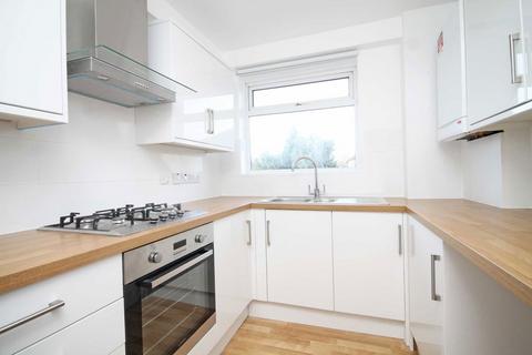1 bedroom flat to rent, Whitton Road, Twickenham TW1