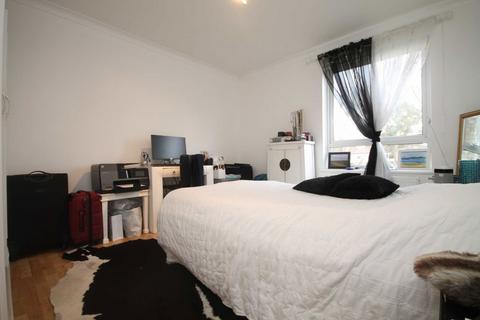 1 bedroom flat to rent, Whitton Road, Twickenham TW1