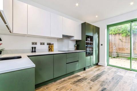 4 bedroom terraced house for sale, North Down, South Croydon, CR2