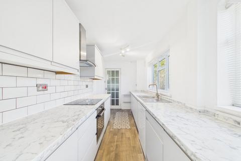 3 bedroom semi-detached house to rent, Brock Hill Cottages, Warfield, Berkshire, RG42