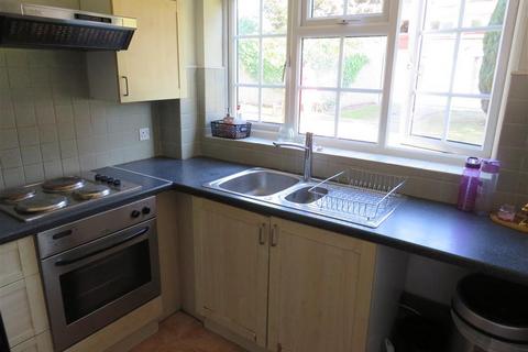 2 bedroom apartment to rent, Lawford Grove, Shirley, SOLIHULL