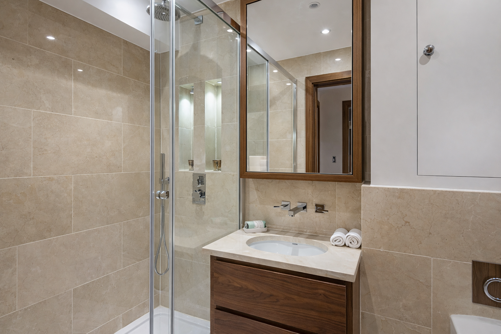 Apartment in London - More