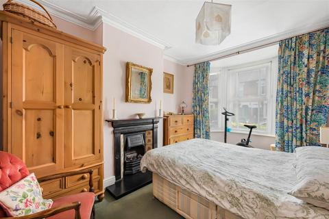 3 bedroom terraced house for sale, Newport Road, Reading
