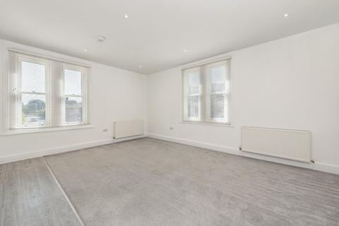 1 bedroom flat for sale, Sandringham Road, Petersfield, Hampshire