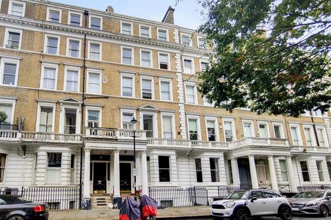 undefined, Southwell Gardens, London SW7