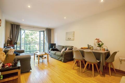 2 bedroom flat for sale, South Mews, Magretian Place, CARDIFF, South Glamorgan, CF10