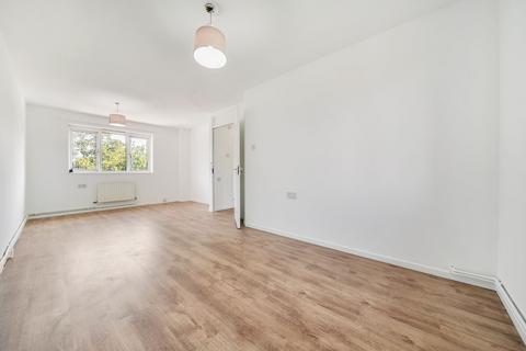 4 bedroom terraced house to rent, Hospital Way, London, SE13