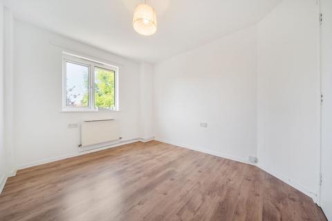 4 bedroom terraced house to rent, Hospital Way, London, SE13
