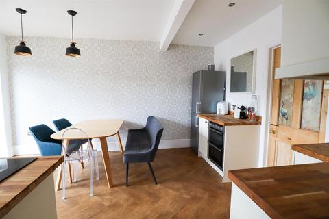 3 bedroom semi-detached house for sale, Barleythorpe Road, Oakham LE15