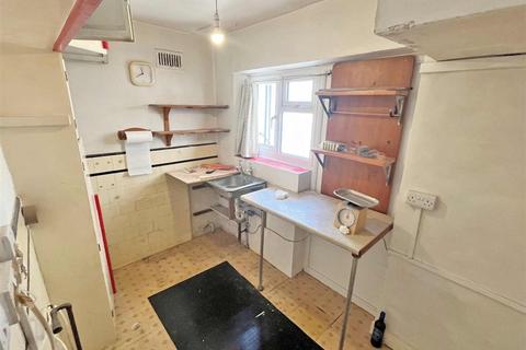 3 bedroom semi-detached house for sale, Chaucer Avenue, HAYES
