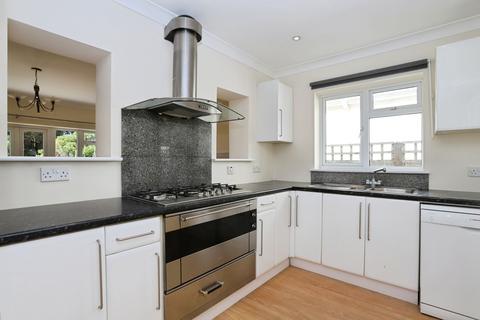 4 bedroom bungalow to rent, Radley Road, Abingdon, OX14
