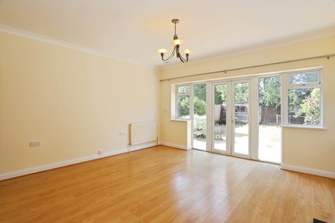 4 bedroom bungalow to rent, Radley Road, Abingdon, OX14