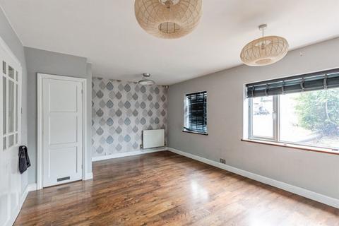 3 bedroom semi-detached house for sale, Valley Road, Wellingborough