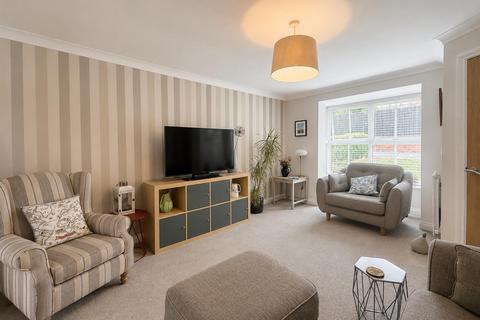 4 bedroom detached house for sale, Great Broad Ing, Barnsley, S75 1GW