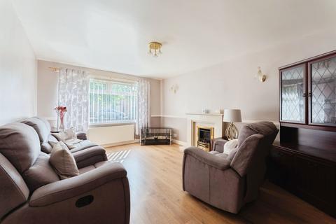 2 bedroom detached house for sale, Summertrees Road, Great Sutton, Ellesmere Port