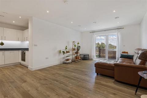 2 bedroom apartment for sale, Marleigh Avenue, Cambridge CB5